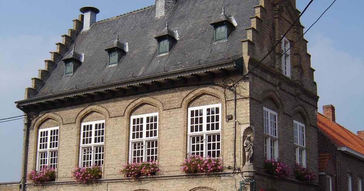 Gemeentehuis in Elverdinge (Ieper)