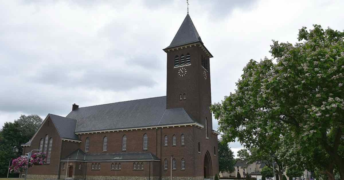 Sint-Pauluskerk in Lanklaar (Dilsen-Stokkem)