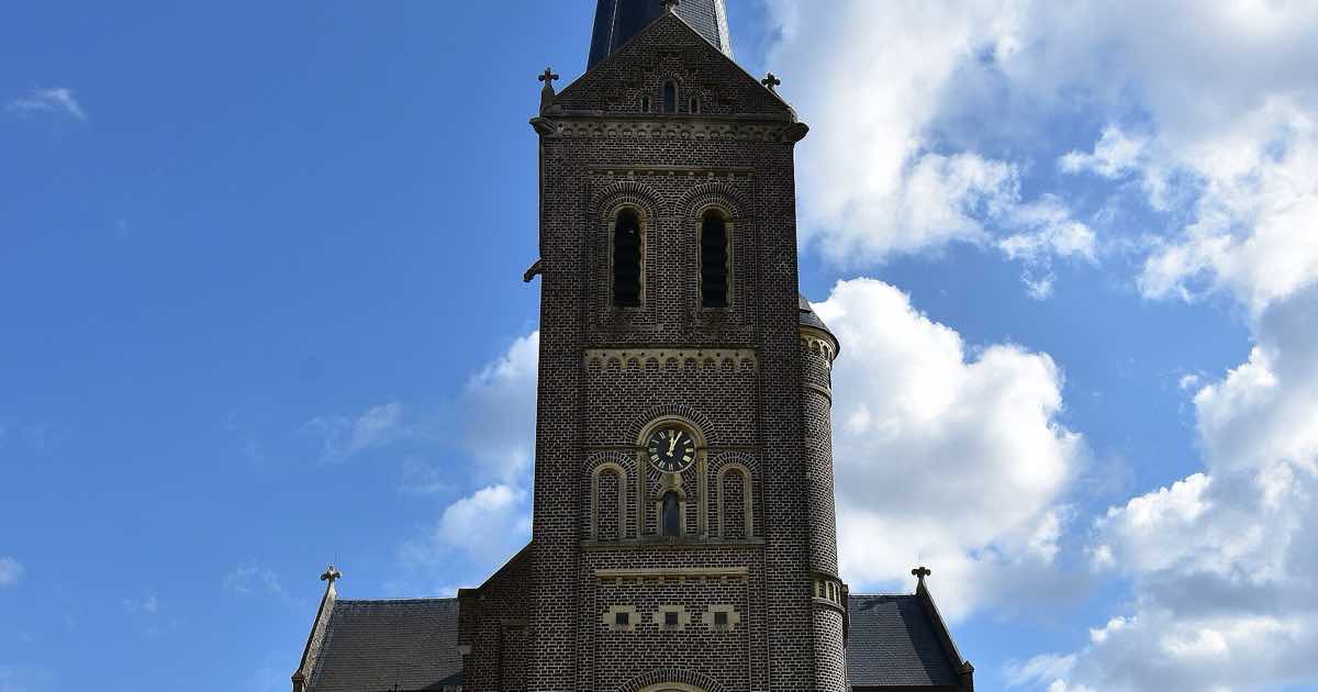 Sint-Pieterskerk in Leut (Maasmechelen)