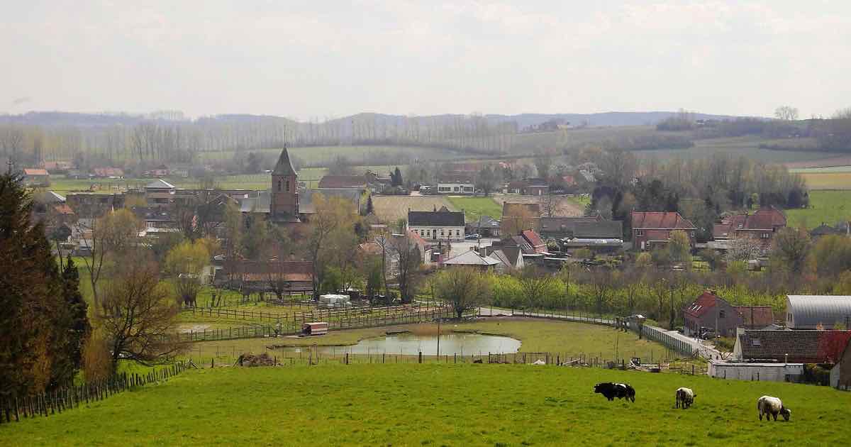 Zicht op het dorp Maarke-Kerkem (Maarkedal)