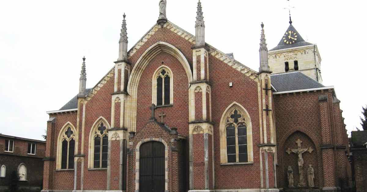 Onze-Lieve-Vrouw Tenhemelopnemingskerk in Munsterbilzen (Bilzen-Hoeselt)