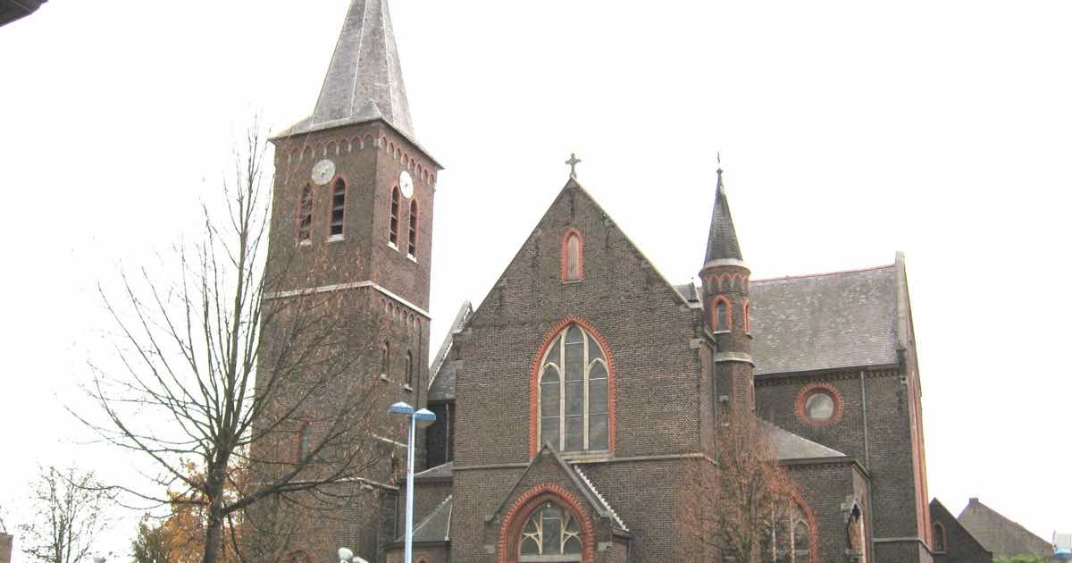 Sint-Servatiuskerk in Ophoven (Kinrooi)