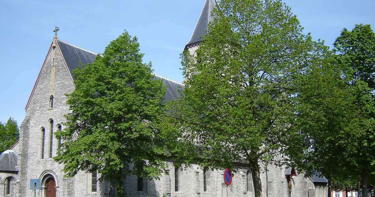 Sint-Antonius Abtkerk in Rollegem (Kortrijk)